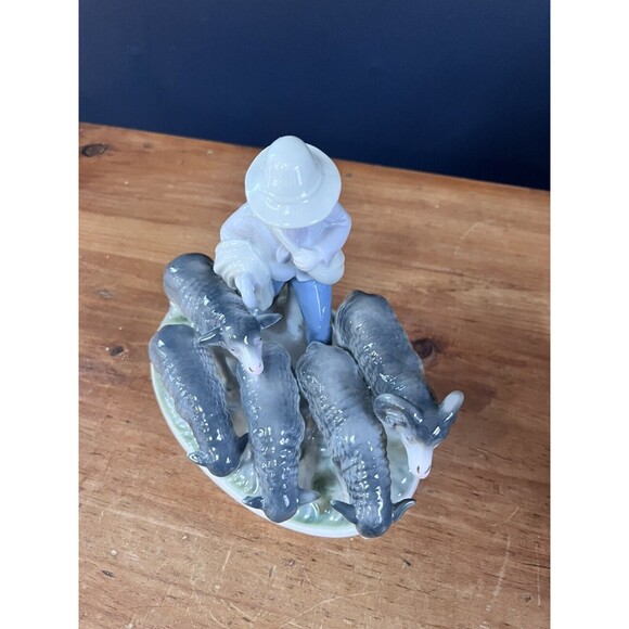 Golden Crown E R Germany Gerold Porzellan Bavaria Shepherd Sheep Figurine - Picture 10 of 12